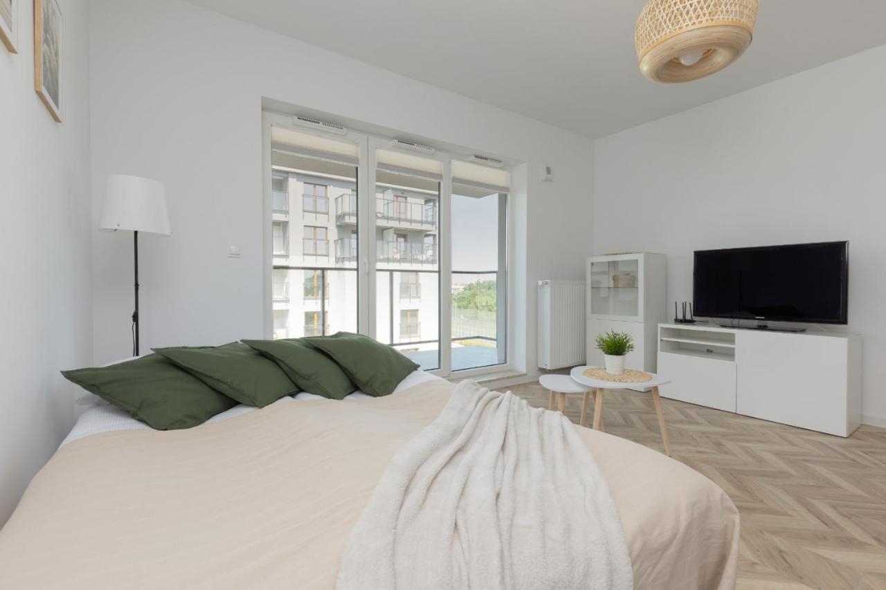 Ursus Sunny Studio For 4 Guests With Parking & Balcony By Noclegi Renters Varsovie Extérieur photo