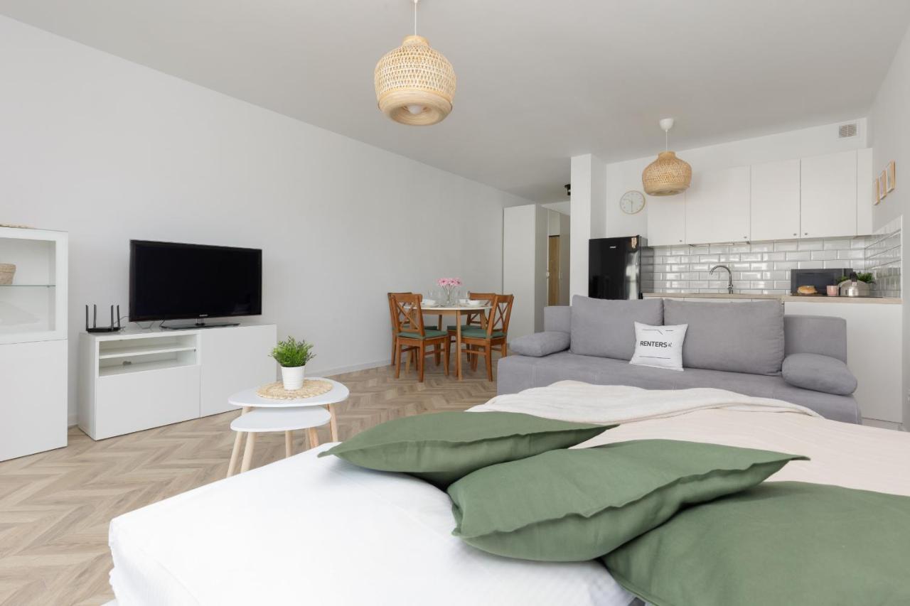 Ursus Sunny Studio For 4 Guests With Parking & Balcony By Noclegi Renters Varsovie Extérieur photo